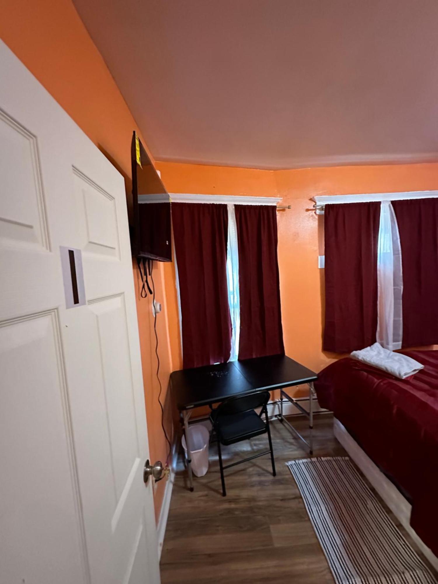Fidellia Iron Room, Queen Bed Minutes From Newark Liberty International Airport And Newark Penn Station 外观 照片